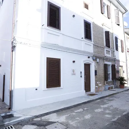 L'amerigo B&B 시비타노바 마르셰